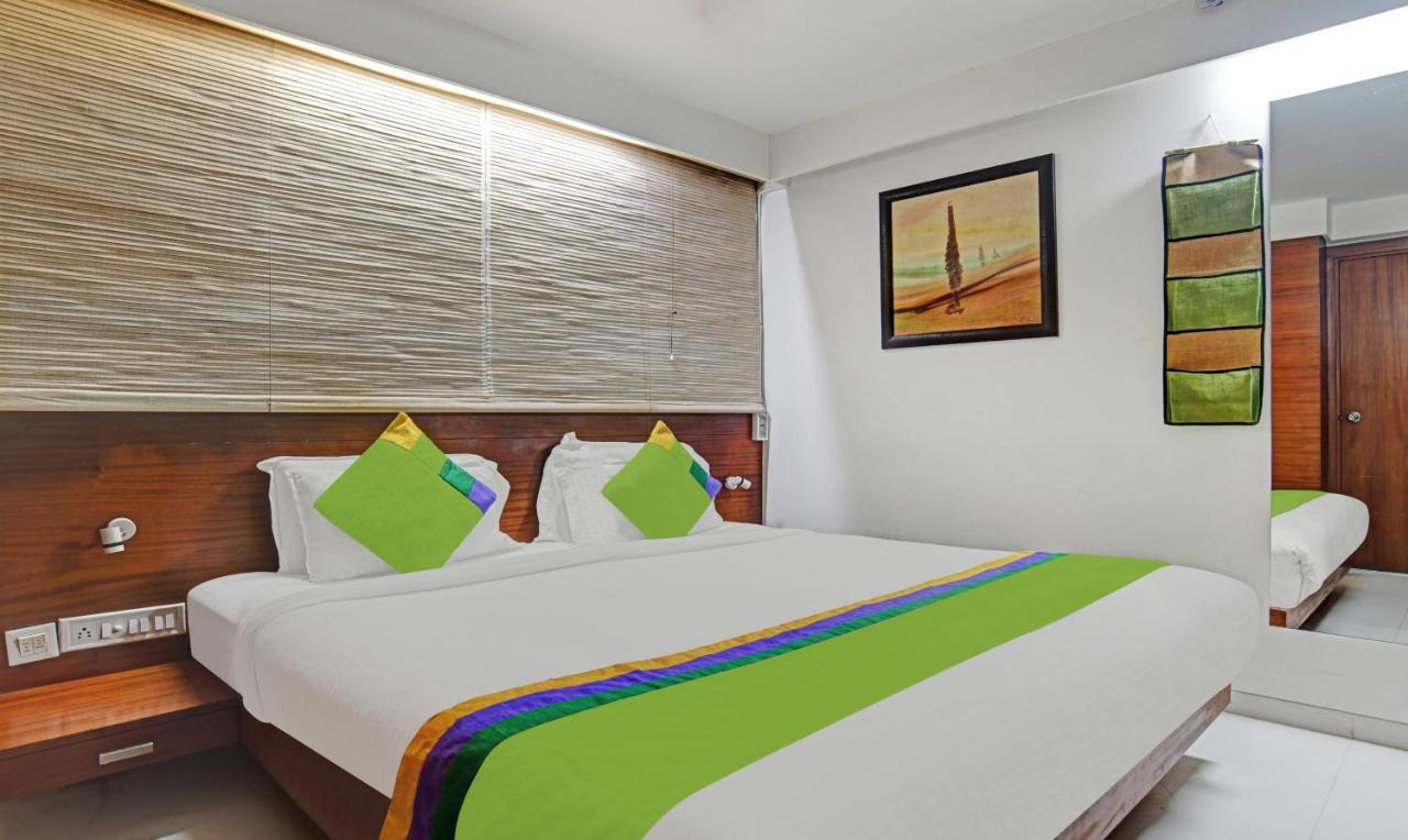 Treebo Cherry Tree Indore Dış mekan fotoğraf